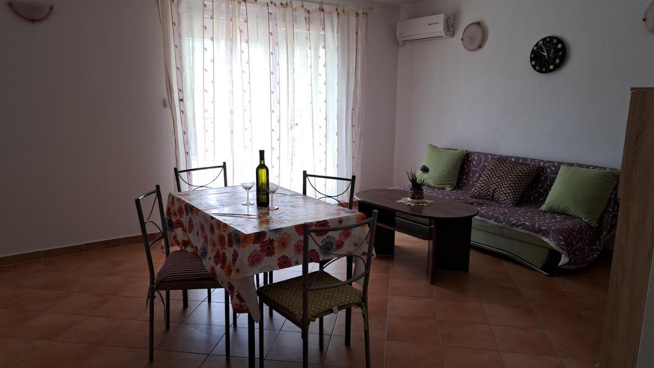 Cozy Apartments Baska מראה חיצוני תמונה
